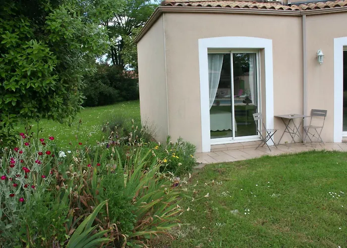 Une Chambre A La Campagne